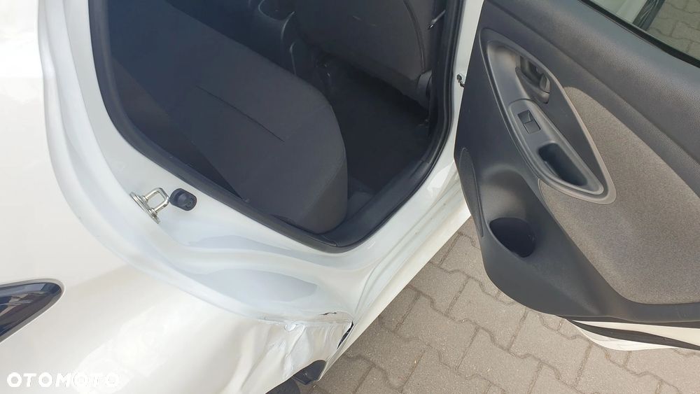 Toyota Yaris 1.5 Comfort CVT - 10