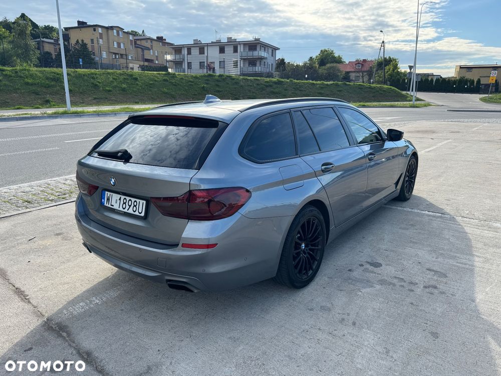 BMW Seria 5 540d xDrive - 4