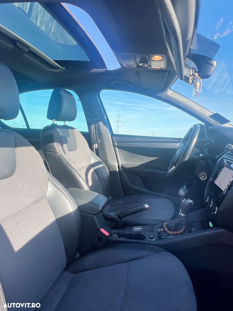 Skoda Octavia 2.0 TDI DSG 4X4 Style - 16