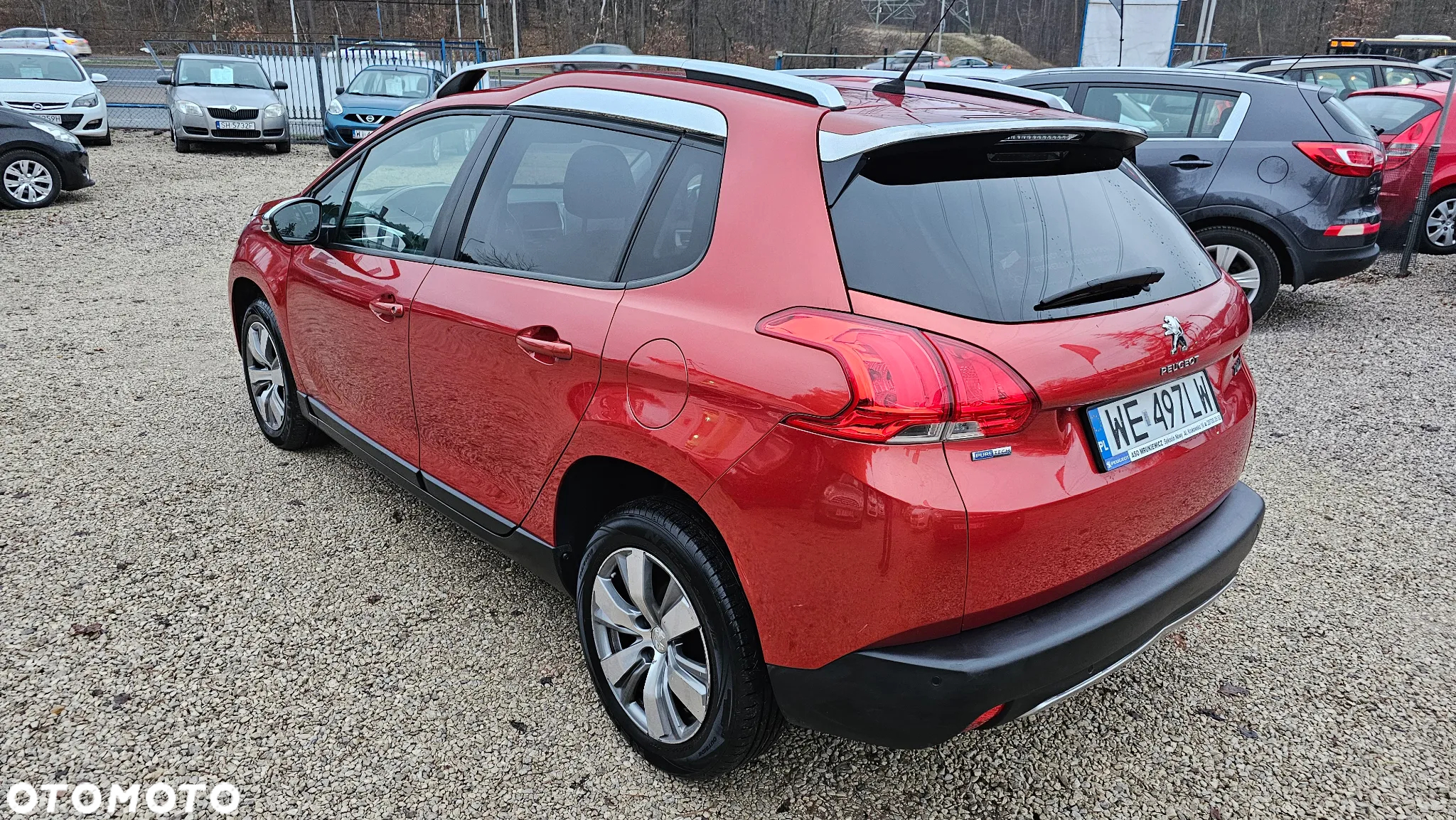 Peugeot 2008 1.2 Pure Tech Allure S&S - 3