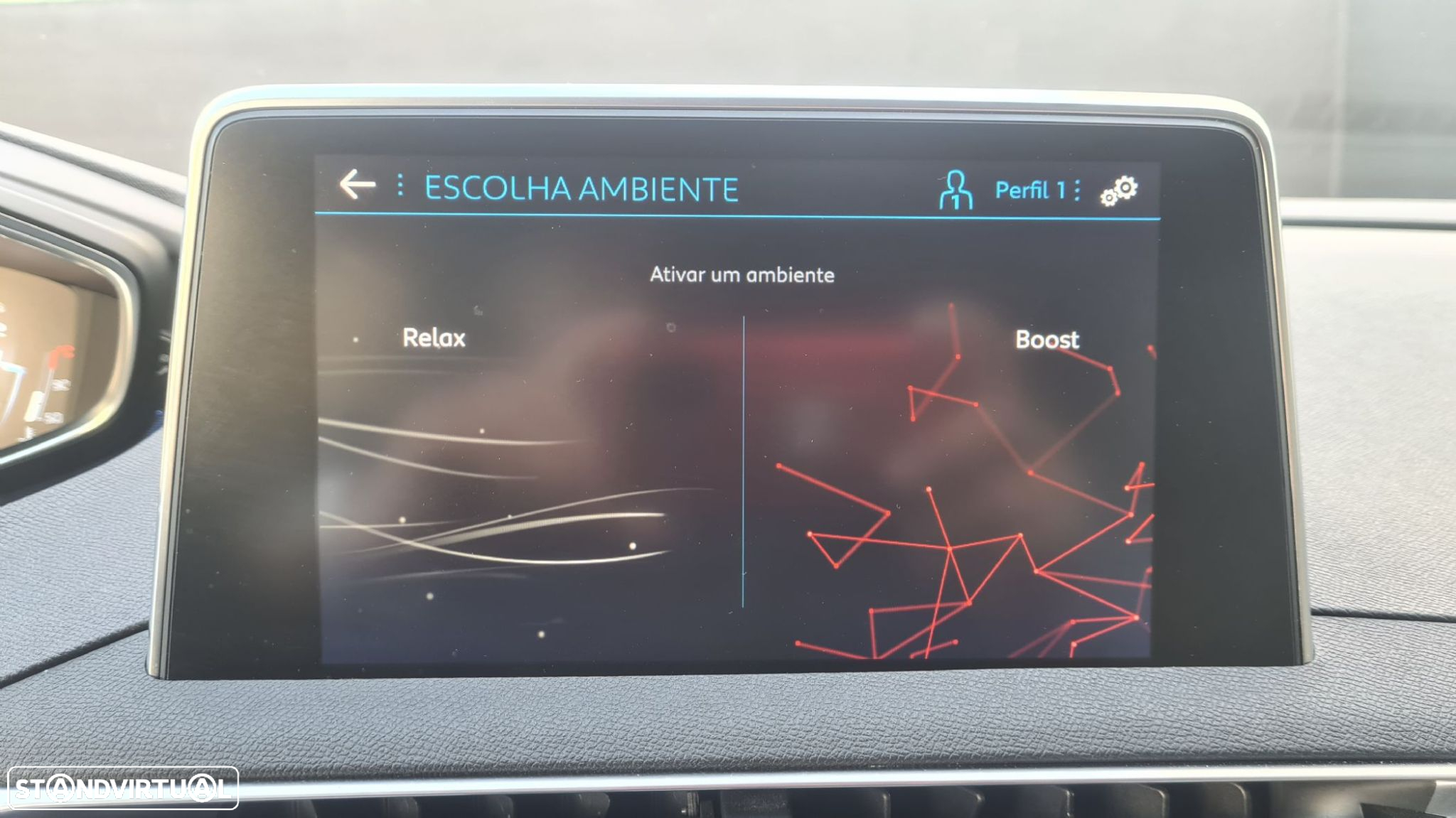Peugeot 5008 1.5 BlueHDi Allure EAT8 - 28