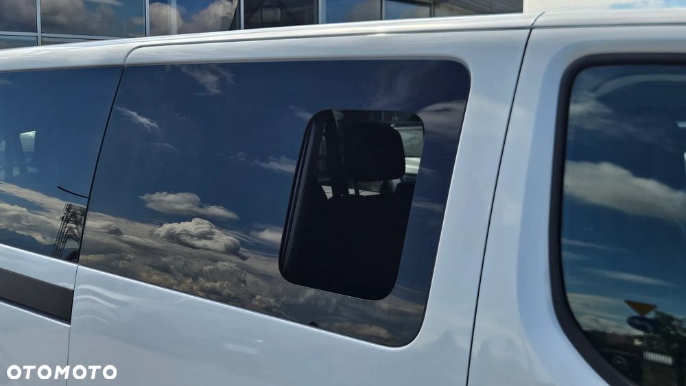Opel Vivaro - 19