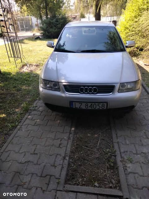 Audi A3 3-drzwiowe 1.6 Ambition - 3