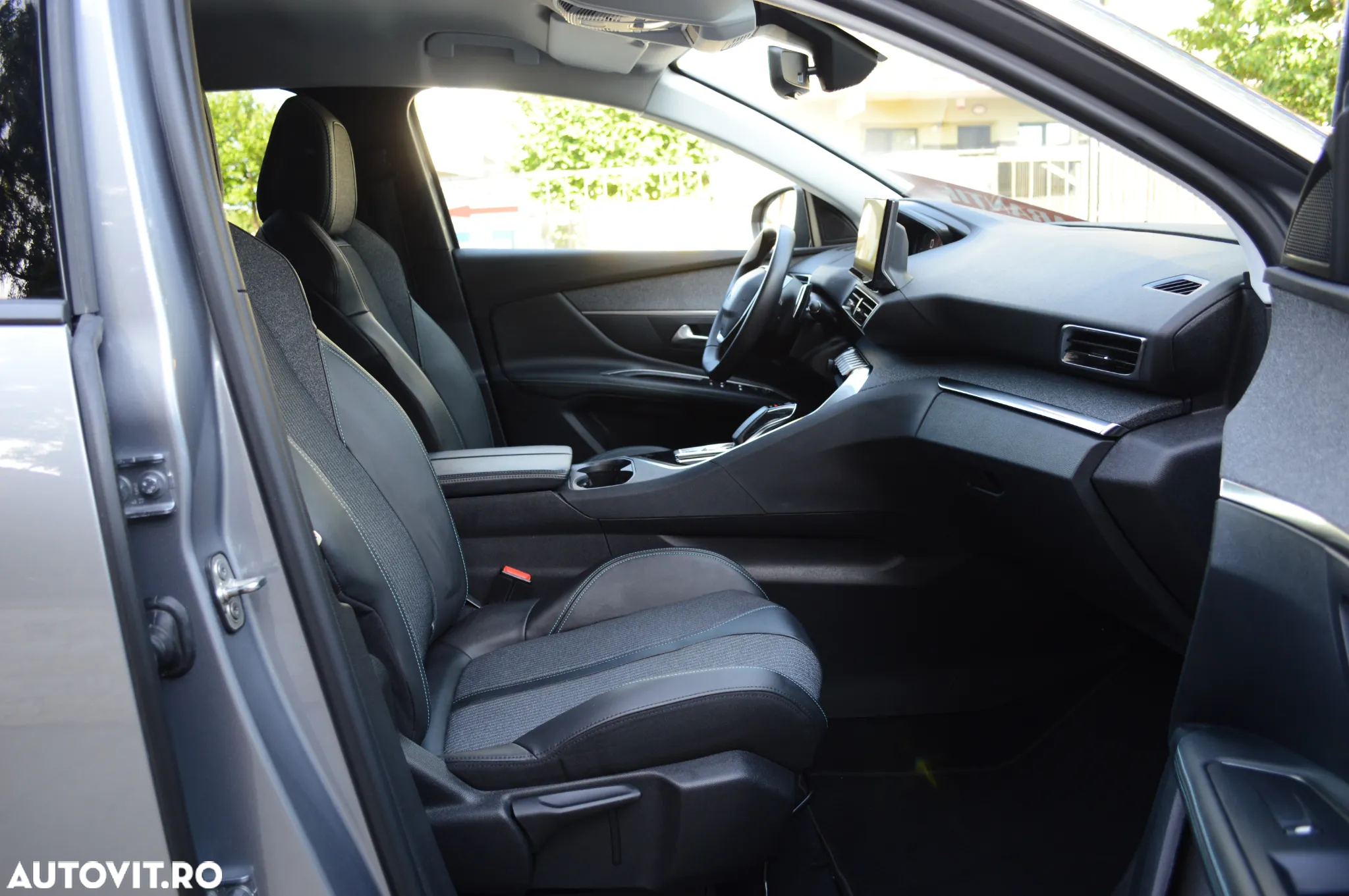 Peugeot 3008 PHEV EAT8 Allure - 19