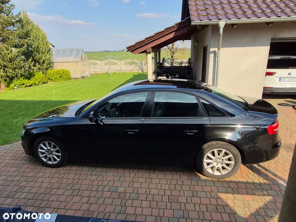 Audi A4 Limousine - 10