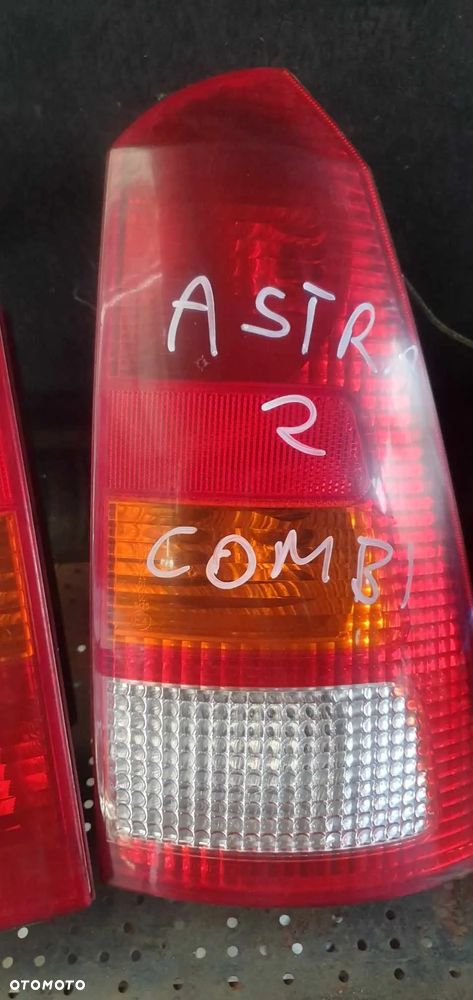 Opel Astra II Kombi Lampy tylne, lewa, prawa - 3