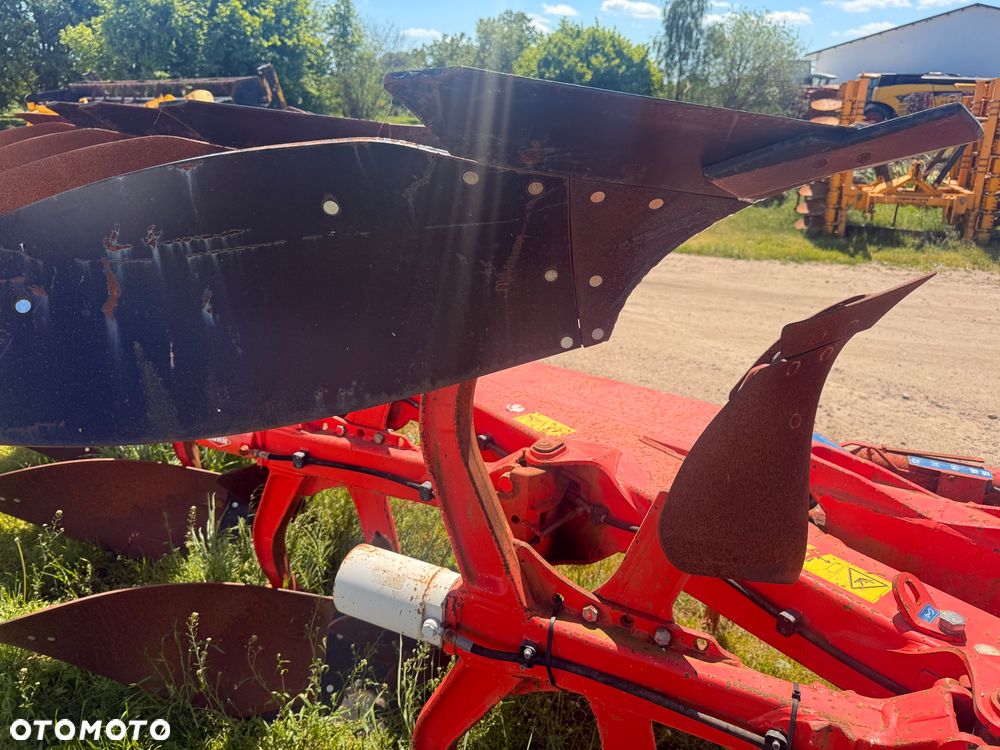 Kuhn pług 6 skibowy obrotowy Kuhn 5 + 1 vari master 182 - 3