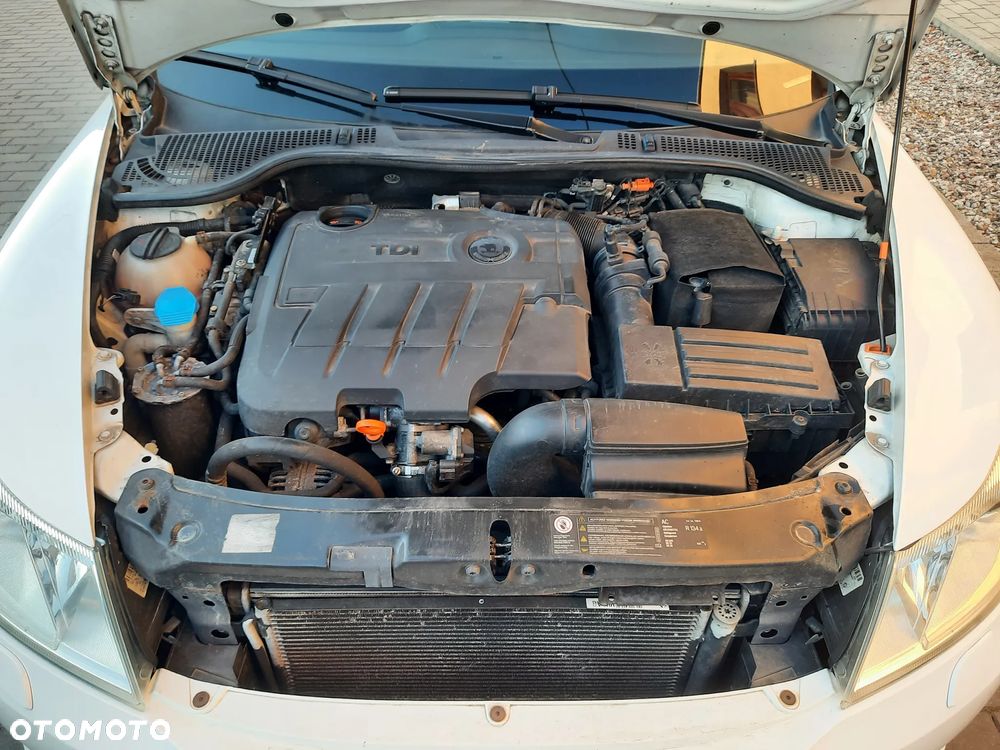 Skoda Octavia 2.0 TDI CR DPF RS - 26