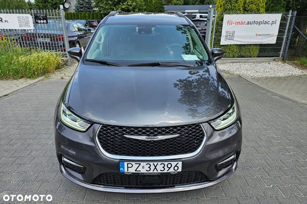 Chrysler Pacifica - 10