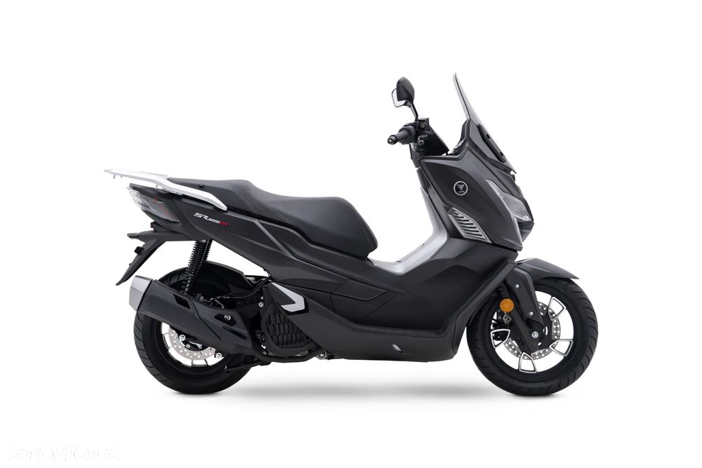 VOGE SR1 - 6