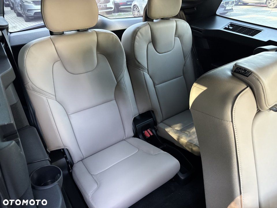 Volvo XC 90 - 15
