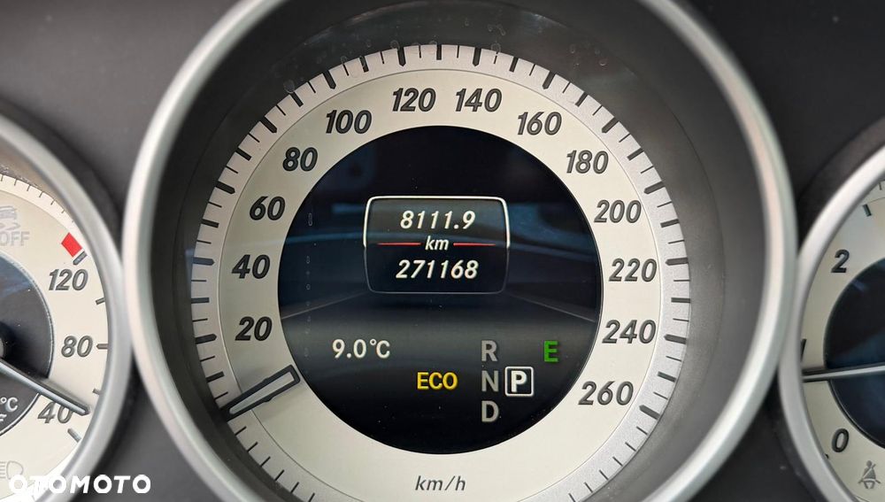 Mercedes-Benz Klasa E 250 (BlueTEC) d 9G-TRONIC - 25