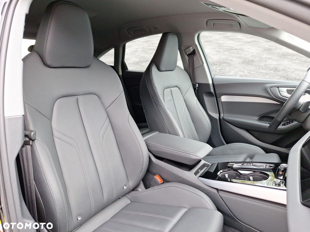 Audi A5 Limousine - 14