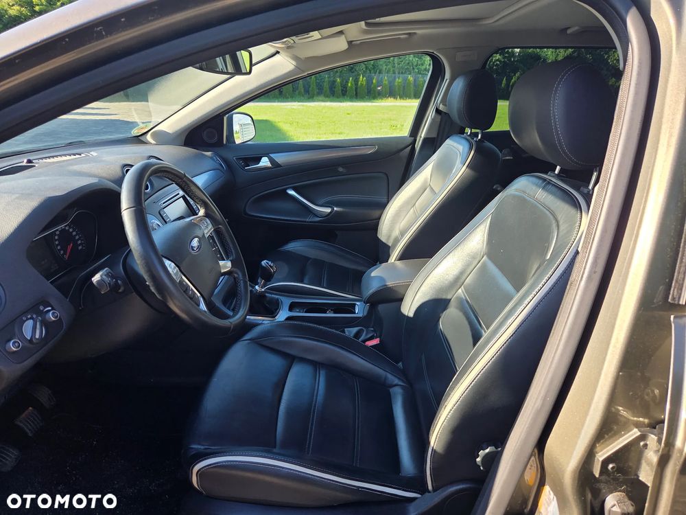 Ford Mondeo 2.0 TDCi Titanium X - 18