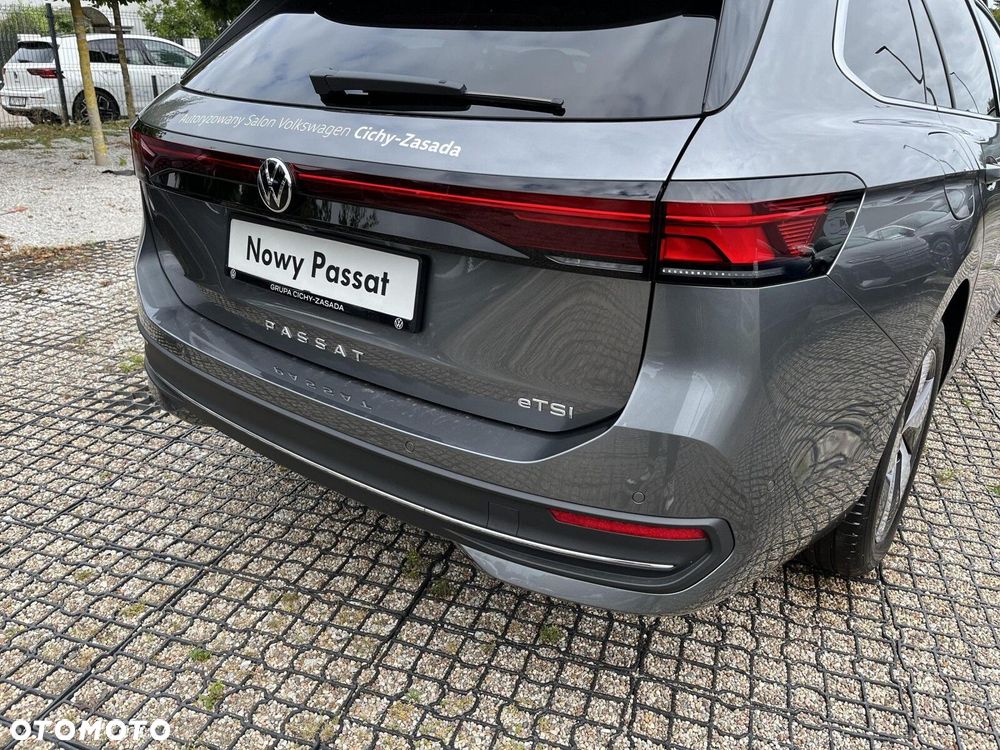 Volkswagen Passat - 22