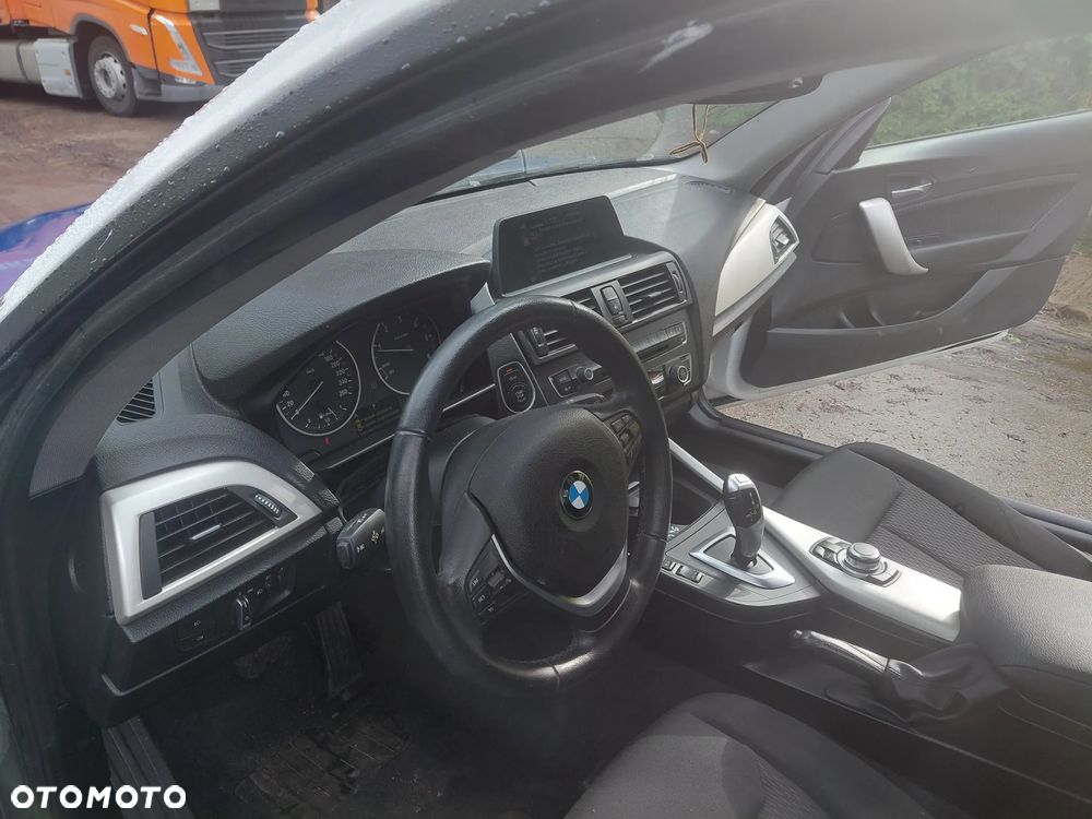 BMW Seria 2 220d - 5