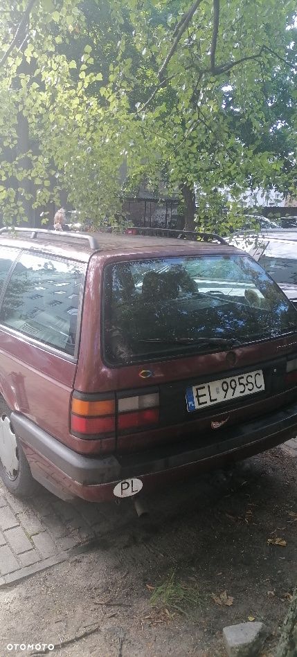 Volkswagen Passat 2.0 16V GL - 2
