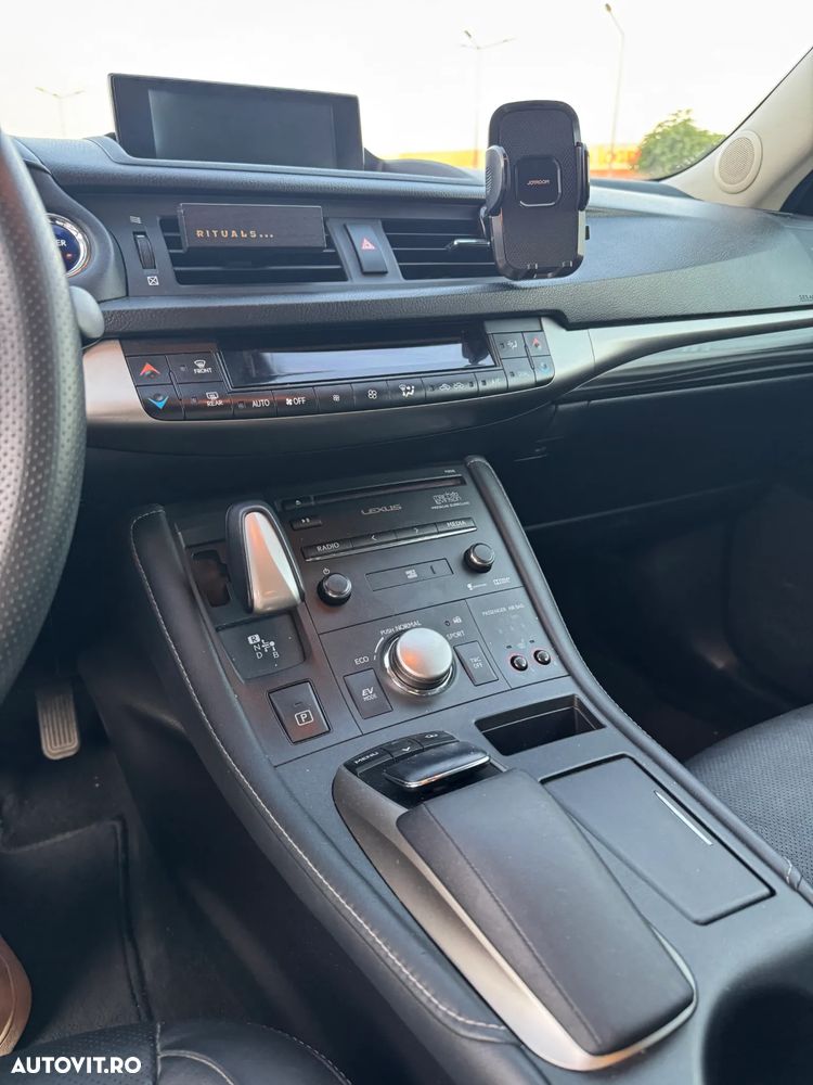 Lexus CT 200h Aut. Luxury - 11