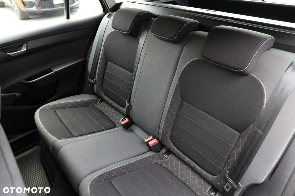 Skoda Fabia 1.0 TSI Ambition - 27