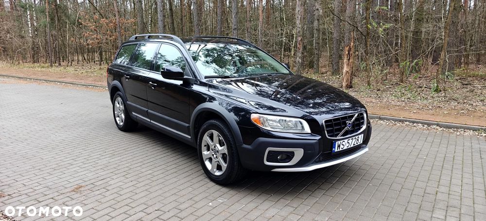 Volvo XC 70 D5 AWD Momentum - 1