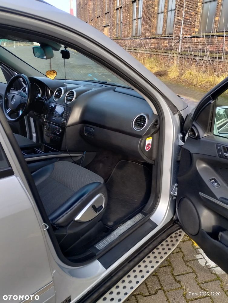 Mercedes-Benz ML - 20