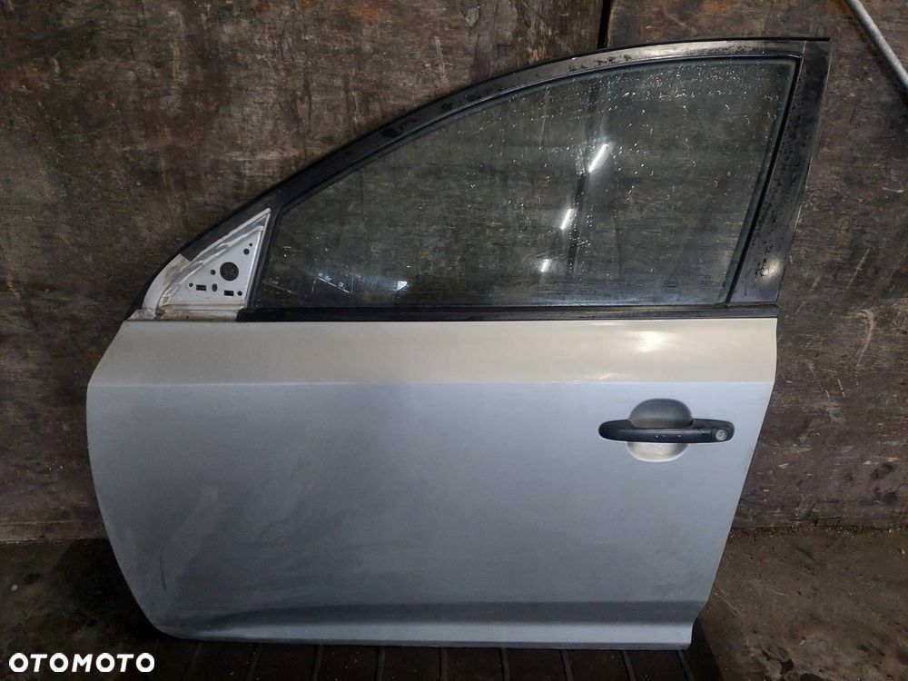 DRZWI KOMPLETNE LEWY PRZÓD KIA CEED I 9S - 1