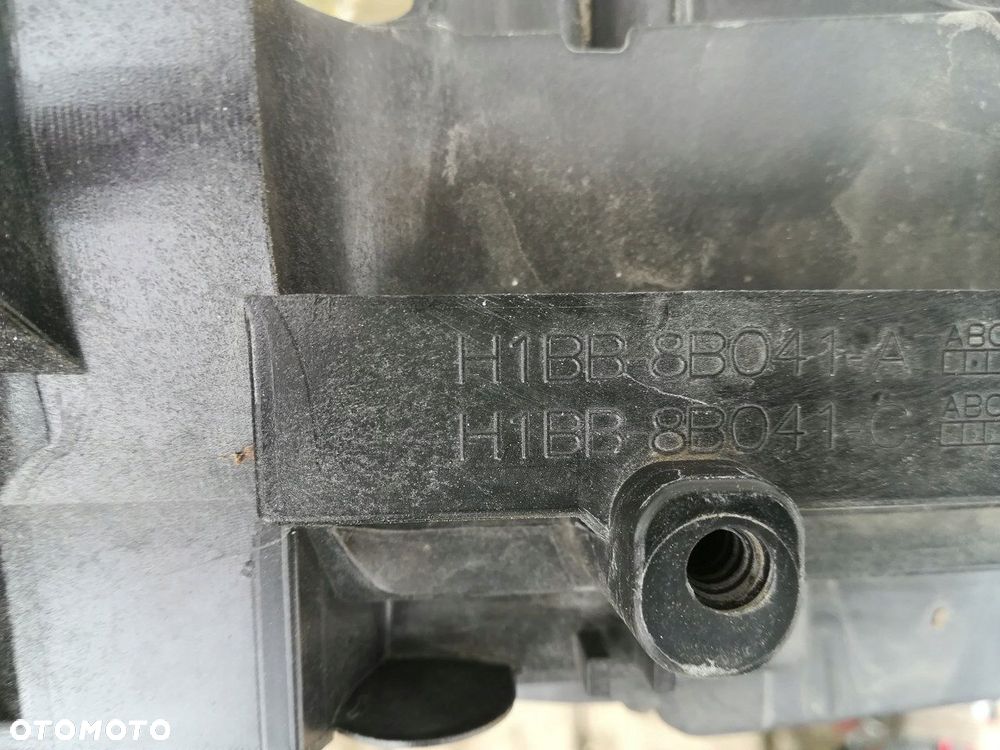 FORD FIESTA MK8 PAS PRZEDNI WZMOCNIENIE ORYGINAŁ - 5