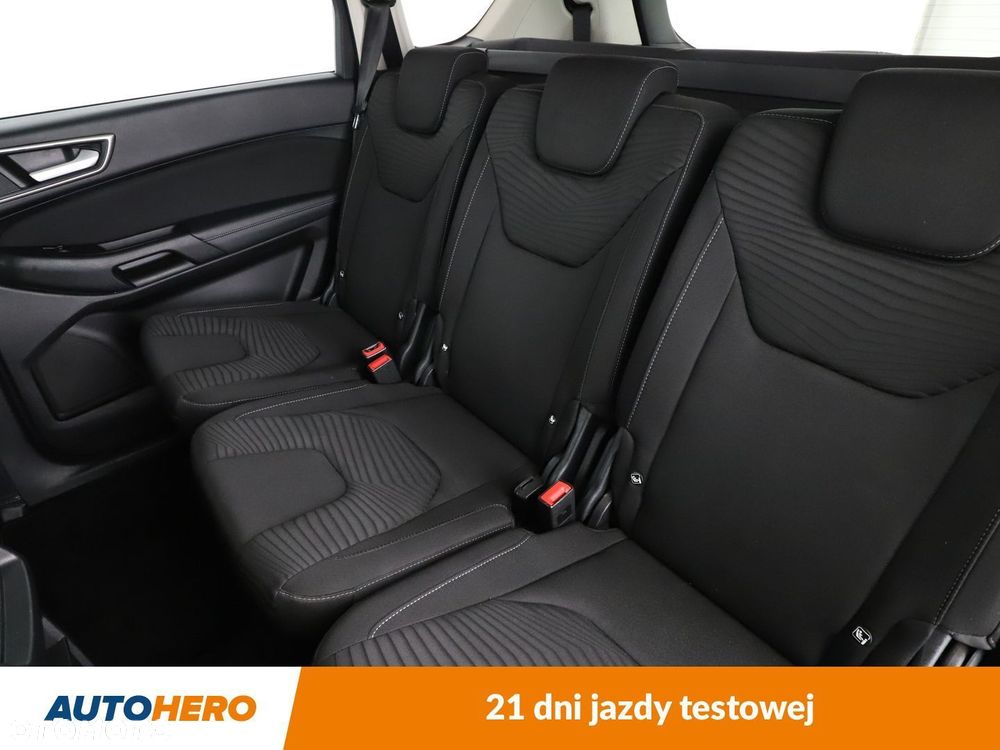 Ford S-Max - 14