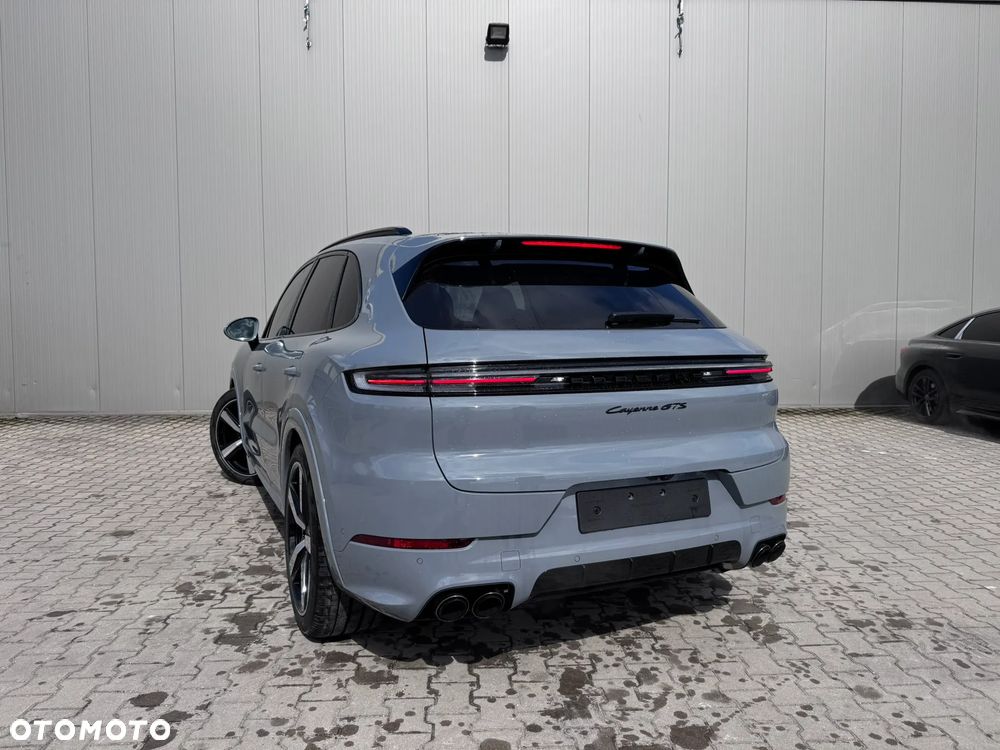 Porsche Cayenne - 7