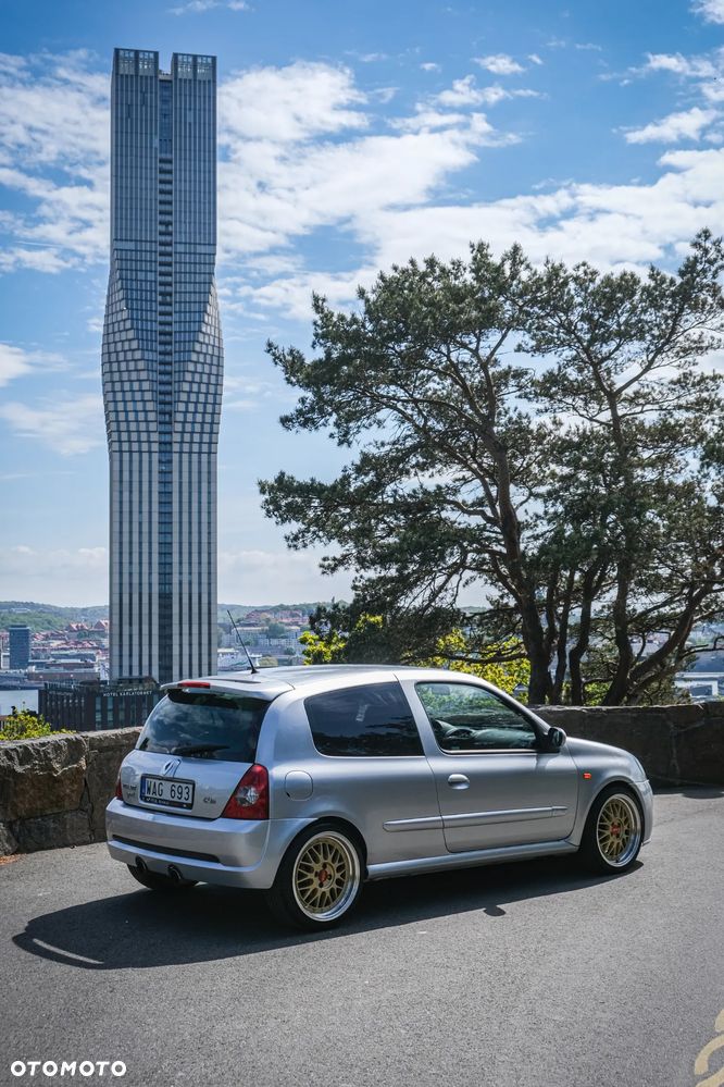 Renault Clio 2.0 16V Sport - 3
