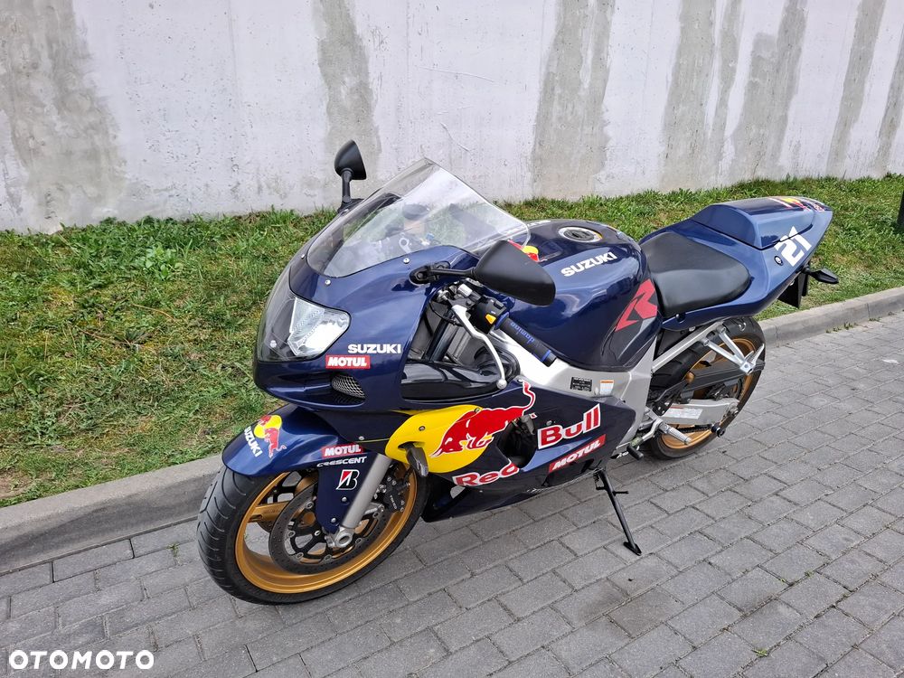 Suzuki GSX-R - 1