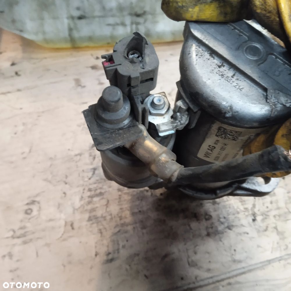 Rozrusznik VW 1.0MPI 02M911021H - 3