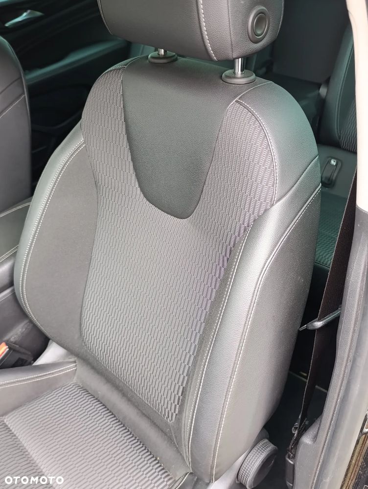 Opel Insignia 1.5 T Enjoy S&S - 12