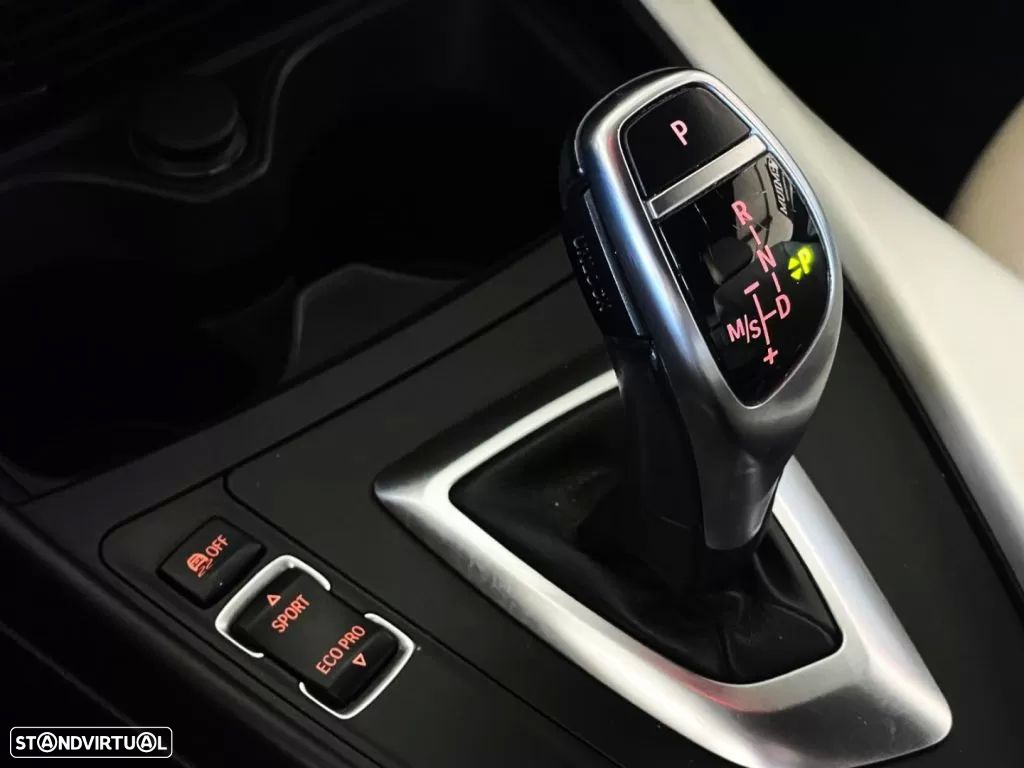 BMW 220 d Coupe Line Sport Auto - 46