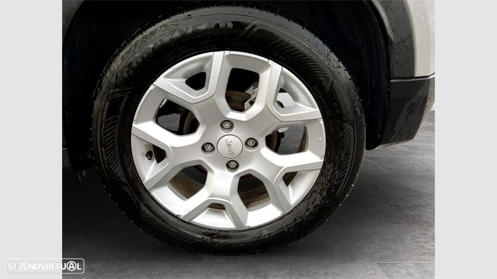 Jeep Avenger 1.2 GSE T3 Altitude - 10