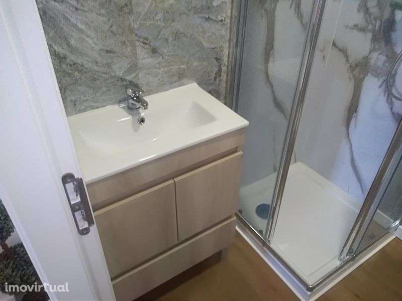 T0 Mobilado para Arrendamento – Sobrado (Valongo) - Grande imagem: 3/8