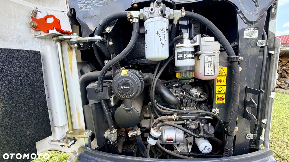 Bobcat E19 - 13