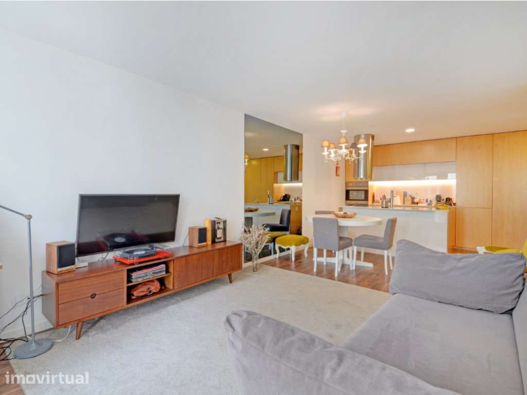 Apartamento T1 com varanda no centro da cidade do Porto - Grande imagem: 4/23