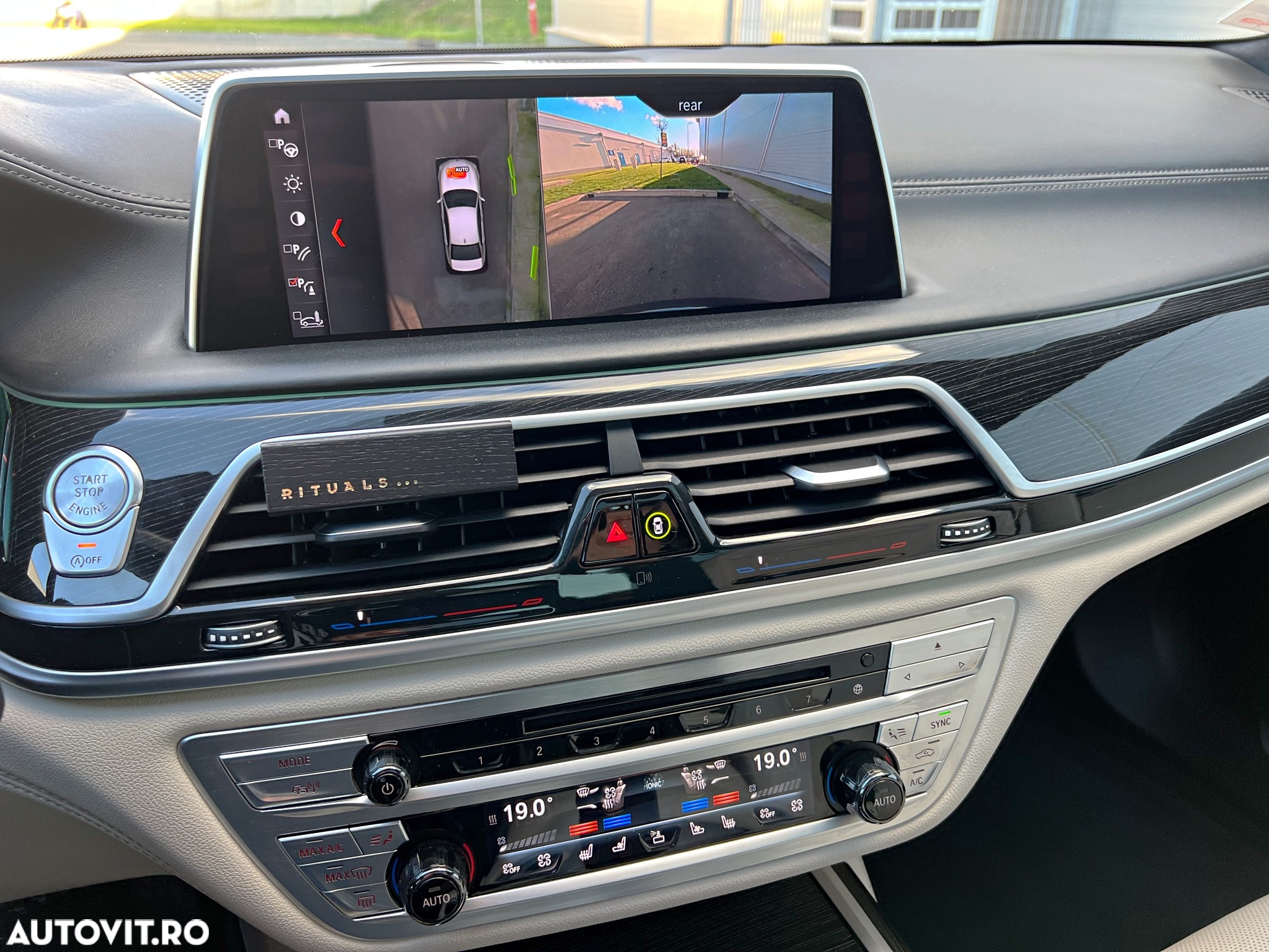BMW Seria 7 740d xDrive - 11