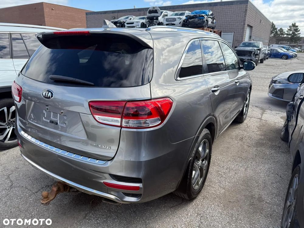 Kia Sorento - 2