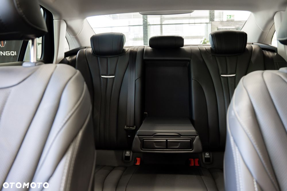 Hongqi H5 2.0T Deluxe - 11