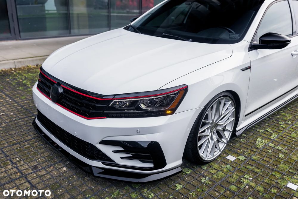 Volkswagen Passat - 21