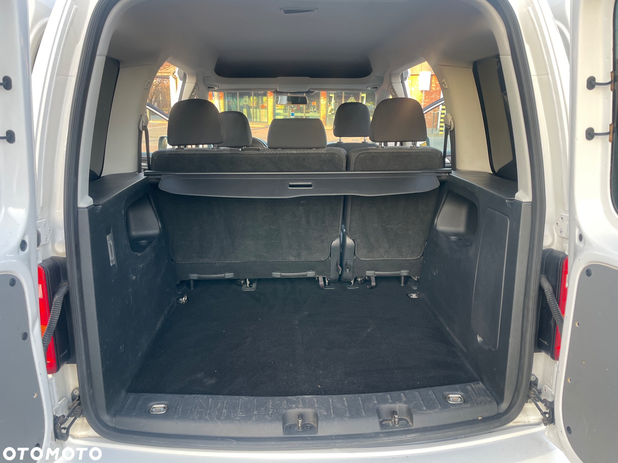Volkswagen Caddy 2.0 TDI (5-Si.) Trendline Blue Motion - 31