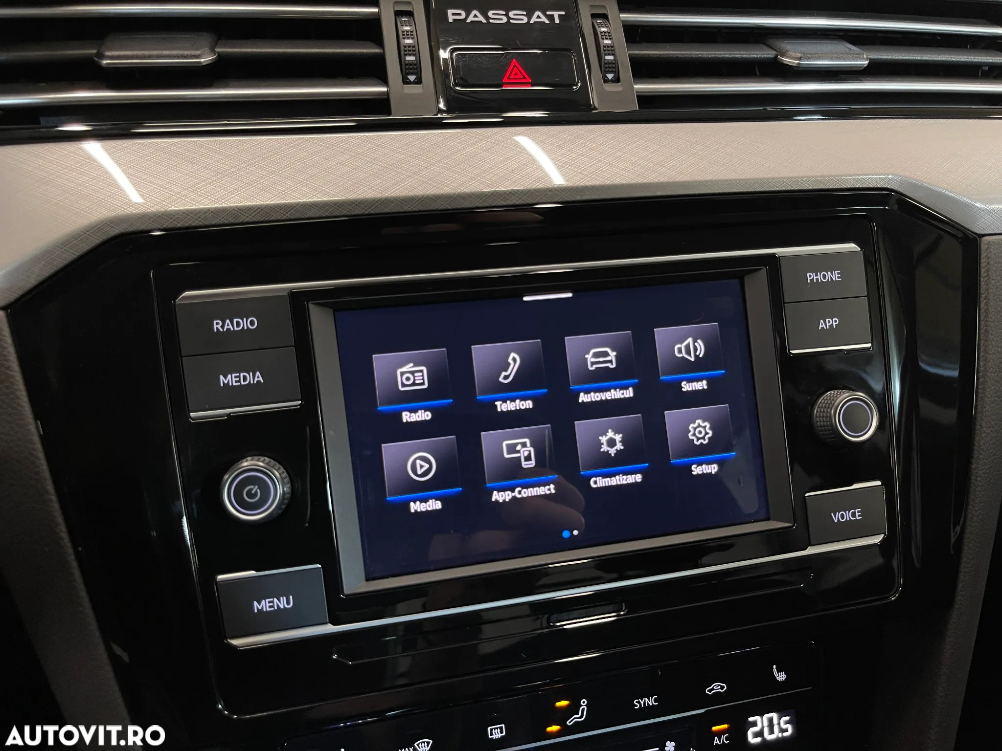 Volkswagen Passat 2.0 TDI DSG Comfortline - 19