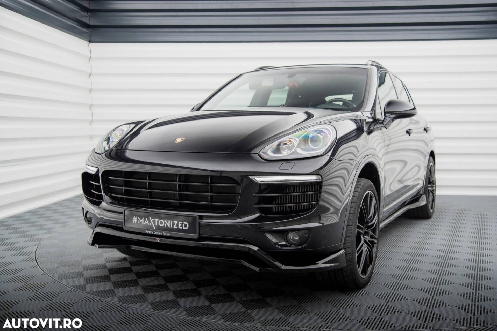 Pachet Exterior Prelungiri compatibil cu Porsche Cayenne Mk2 Maxton Design - 3