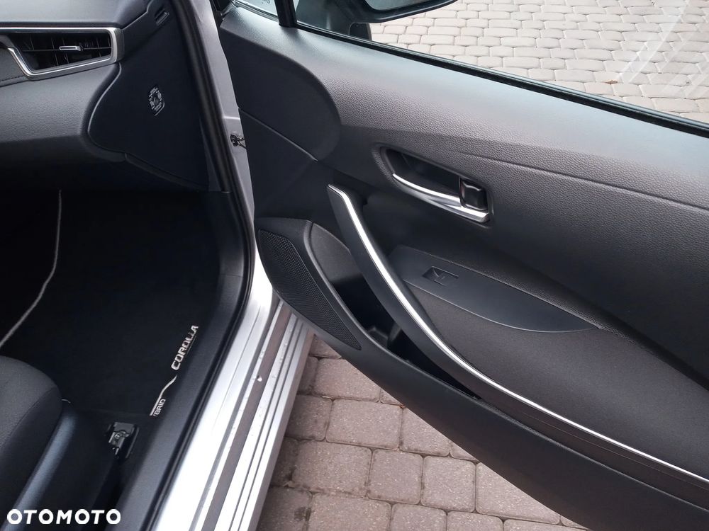 Toyota Corolla 1.8 Hybrid GPF Comfort - 28