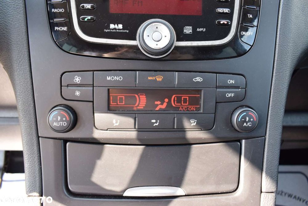 Ford S-Max - 37
