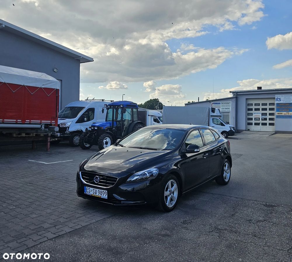 Volvo V40 T2 - 2