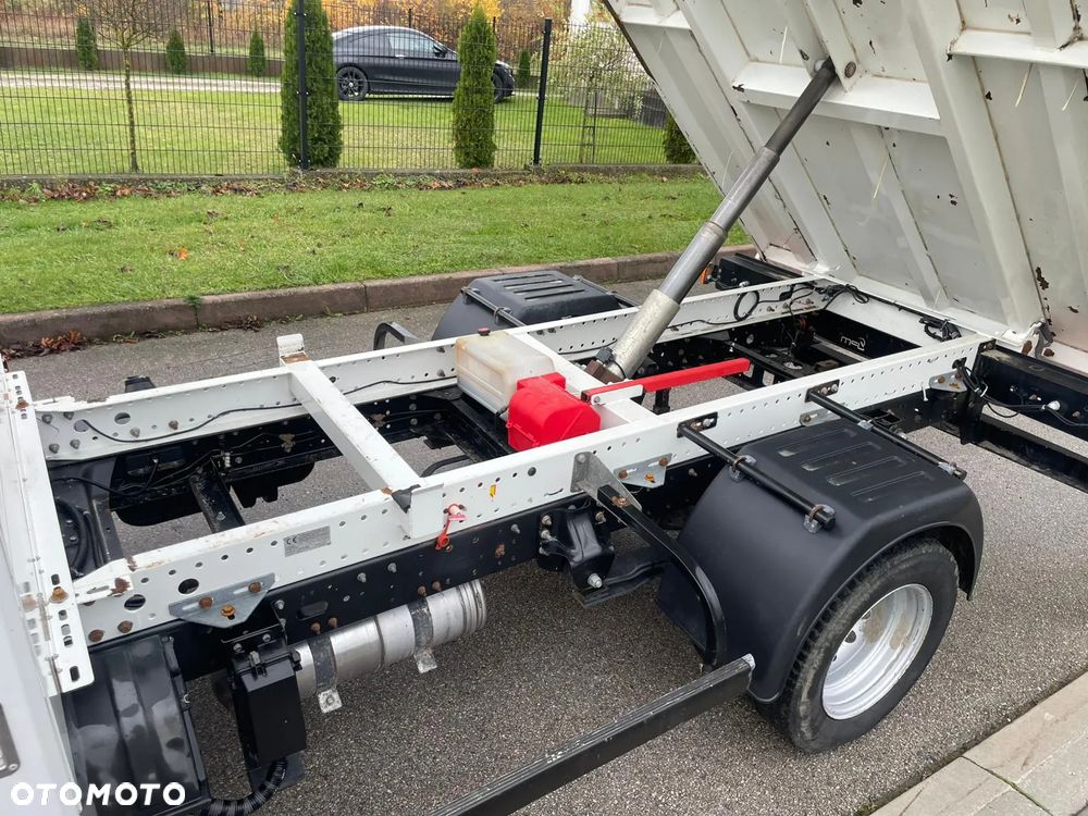 Renault Daily wywrotka dmc 3.5 tony kat B 3.0 - 23