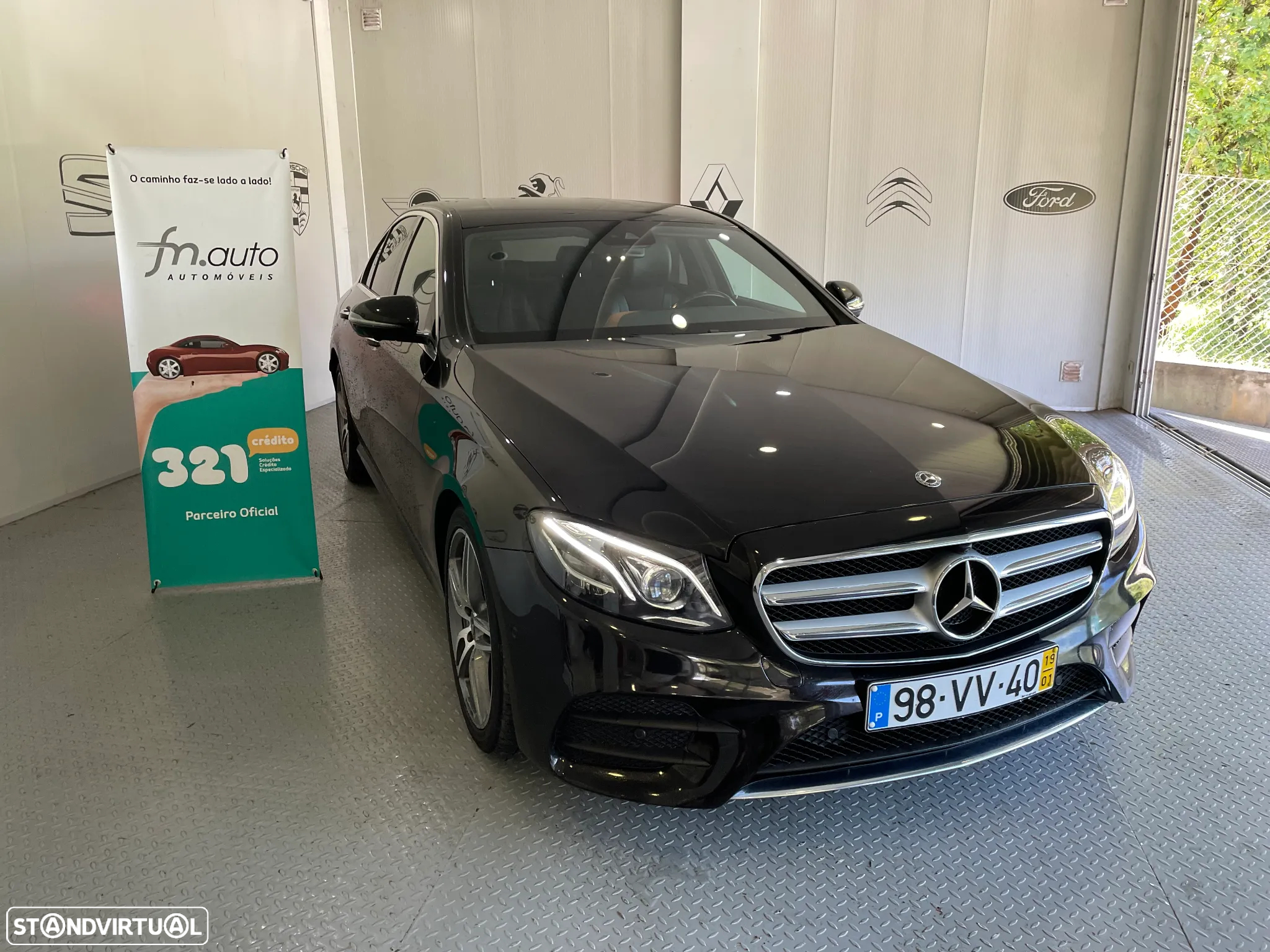 Mercedes-Benz E 220 d AMG - 2